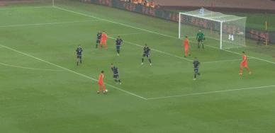 佳能 EF 70-200mm f／2.8L IS II USM与卡尔·蔡司 Planar T＊ 85mm f／1.4哪个好        问豆包